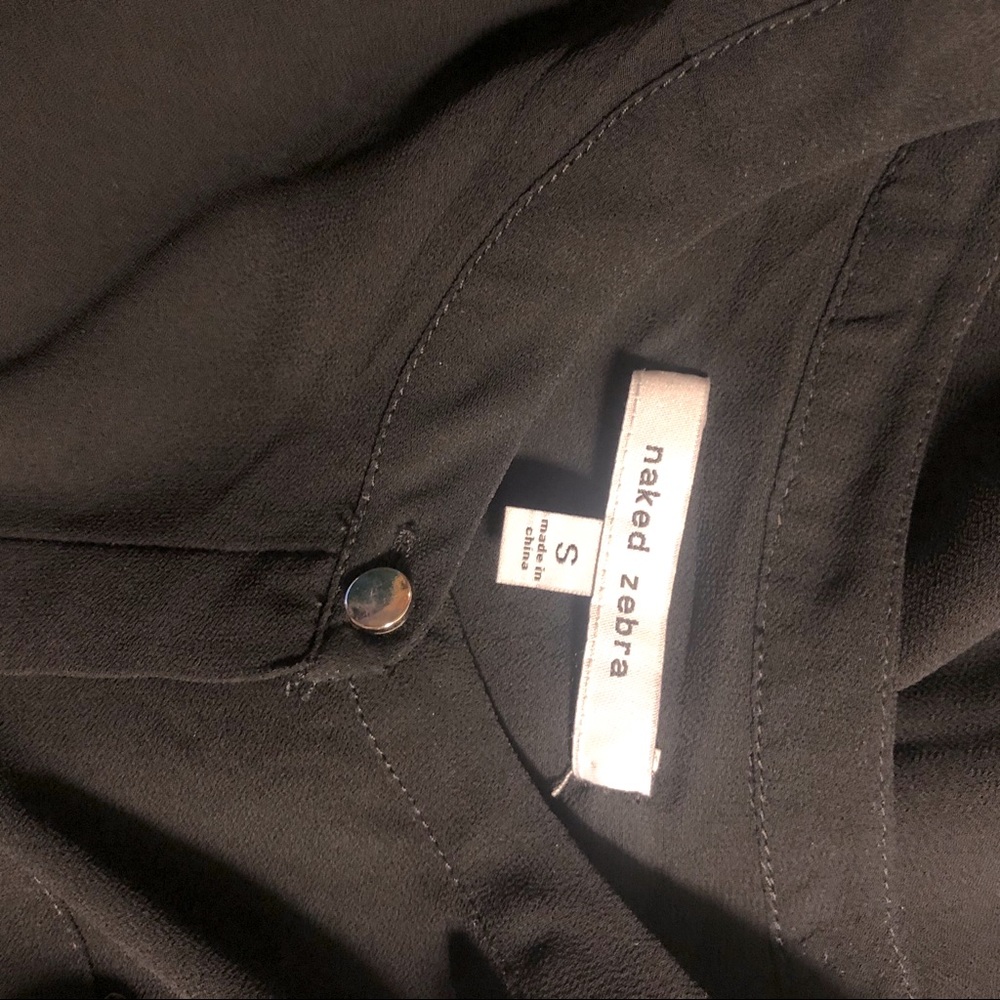 Cute black button down blouse - Picture 3 of 3